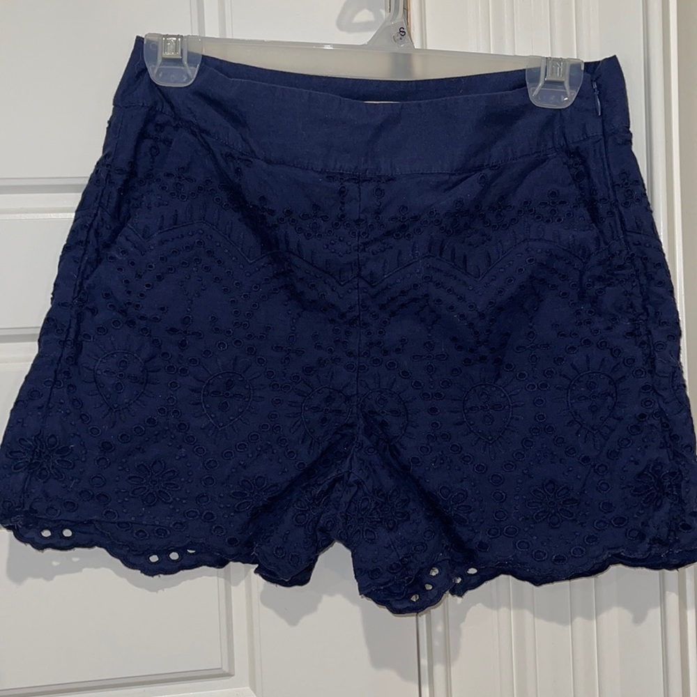 LOFT  4 inches short navy blue